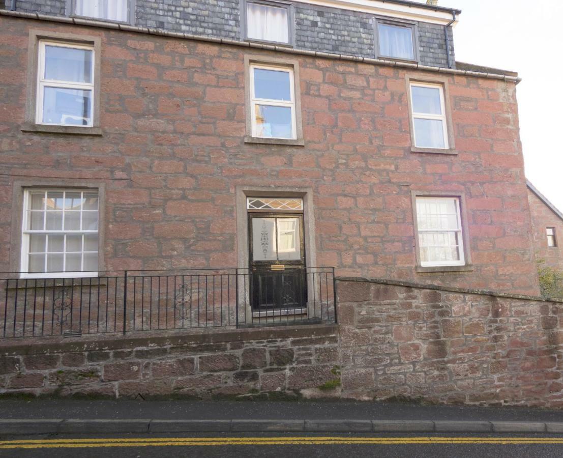 The Gallery Flat, 4 Tannage Brae Kirriemuir Bagian luar foto